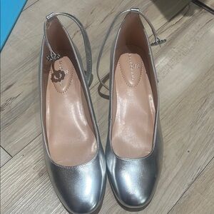 Bandolino Silver Women's Heels